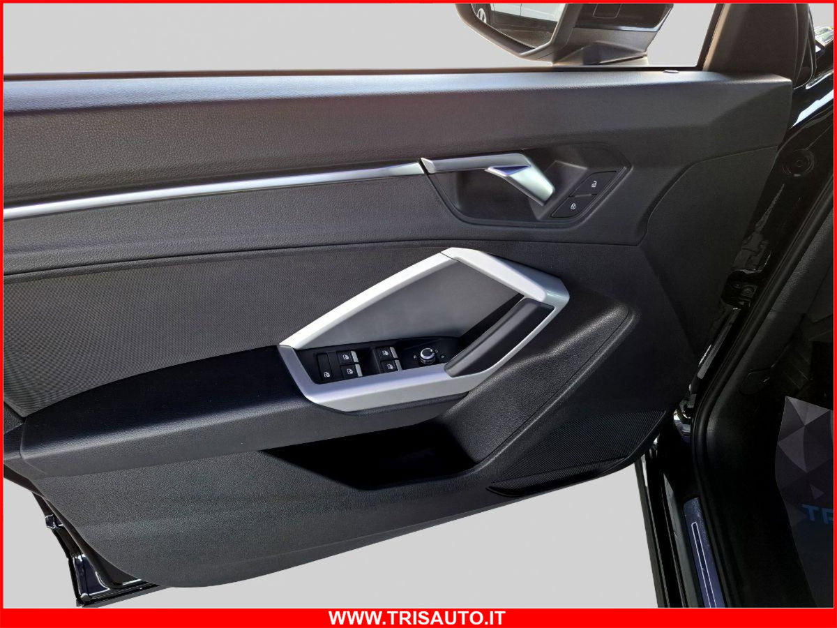 Audi Q3 Sportback 40 TDI S tronic quattro edition (12)