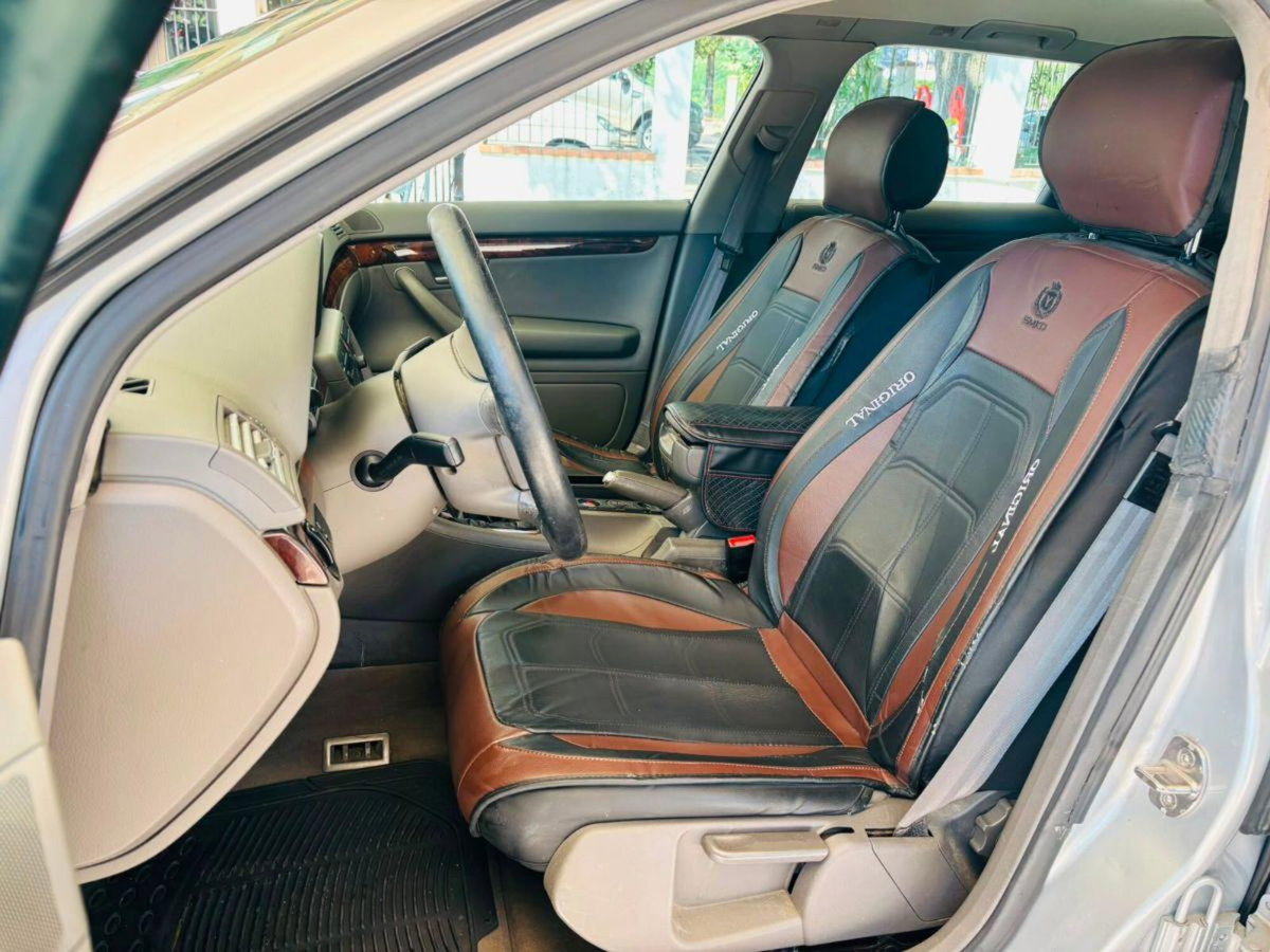 Audi A4 Avant 1.9 TDI/110 CV cat quattro (11)
