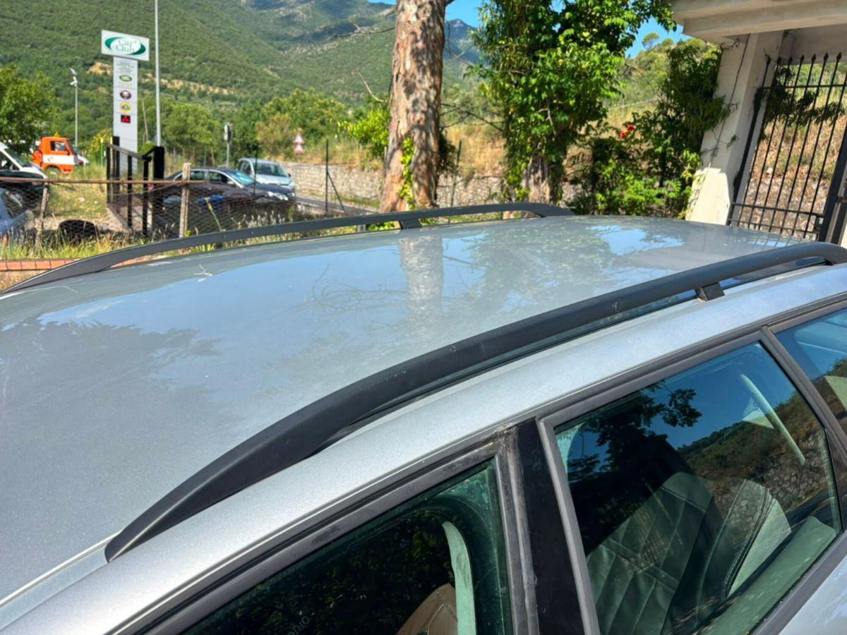 Audi A4 Avant 1.9 TDI/110 CV cat quattro (8)