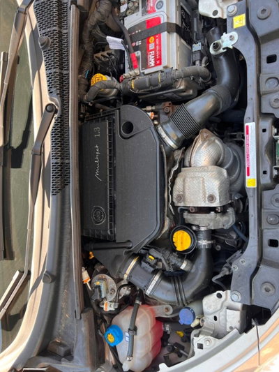 Lancia Ypsilon 1.3 MJT 16V 95 CV 5 porte S&S Platinum (9)