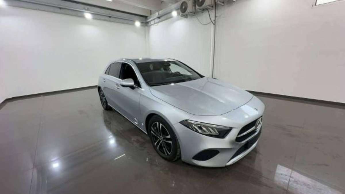 Mercedes-Benz Classe A 180 d Business (3)