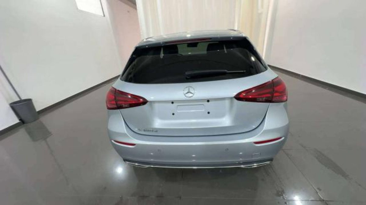 Mercedes-Benz Classe A 180 d Business (5)