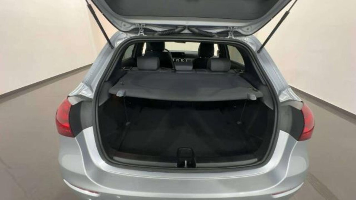 Mercedes-Benz Classe A 180 d Business (8)