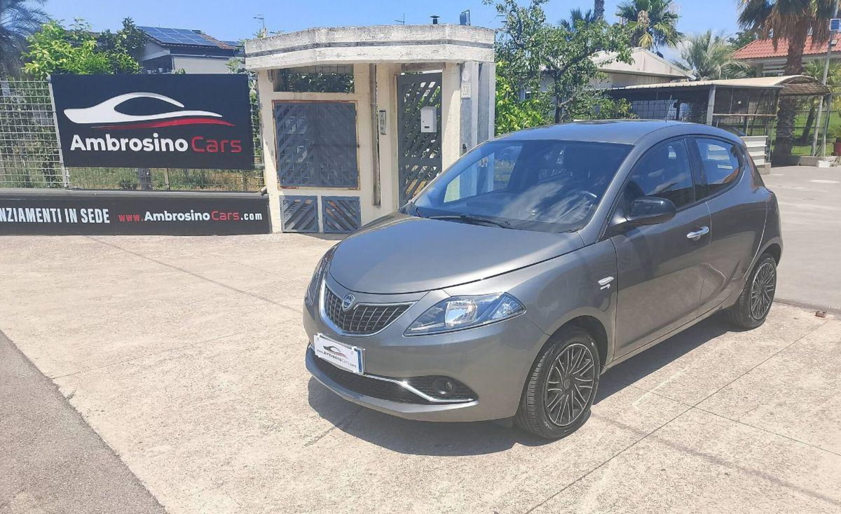 Lancia Ypsilon 1.0 FireFly 5 porte S&S Hybrid Maryne