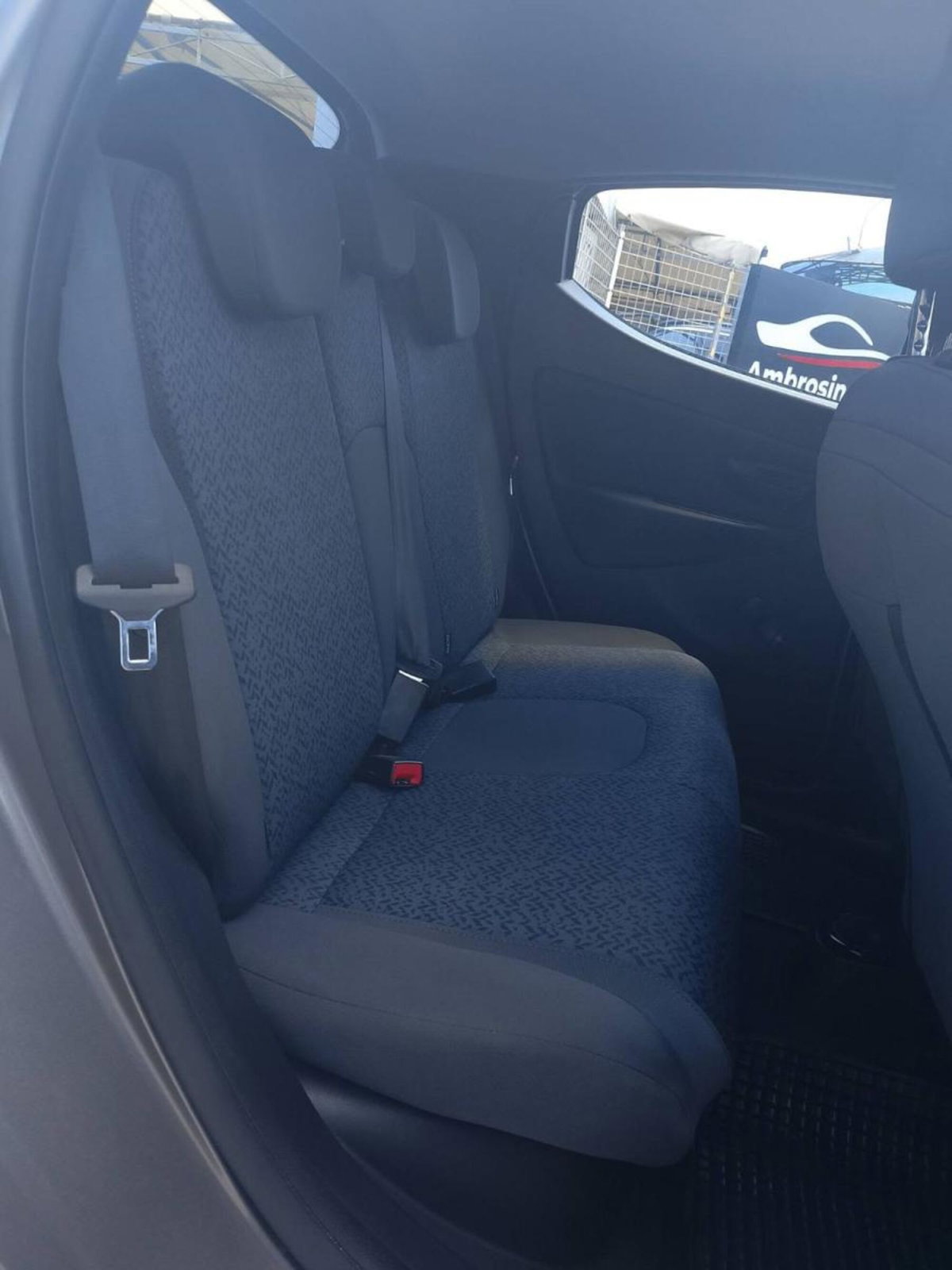 Lancia Ypsilon 1.0 FireFly 5 porte S&S Hybrid Maryne (11)