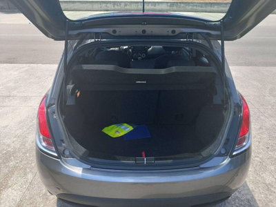 Lancia Ypsilon 1.0 FireFly 5 porte S&S Hybrid Maryne (18)