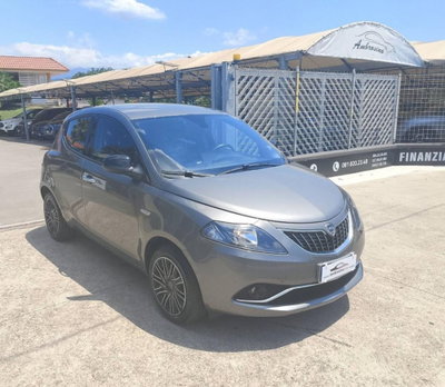 Lancia Ypsilon 1.0 FireFly 5 porte S&S Hybrid Maryne (2)