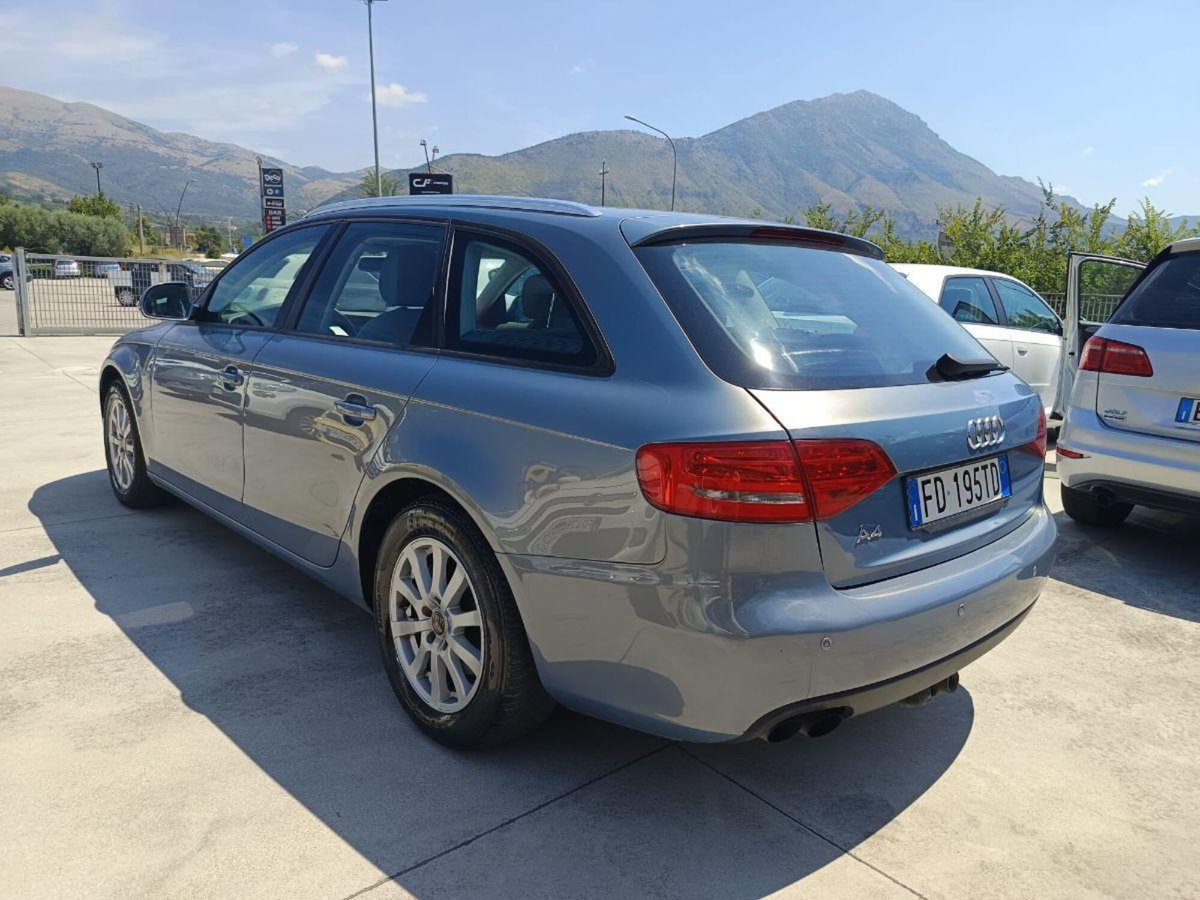 Audi A4 1.8 TFSI 120 CV Ambiente (10)