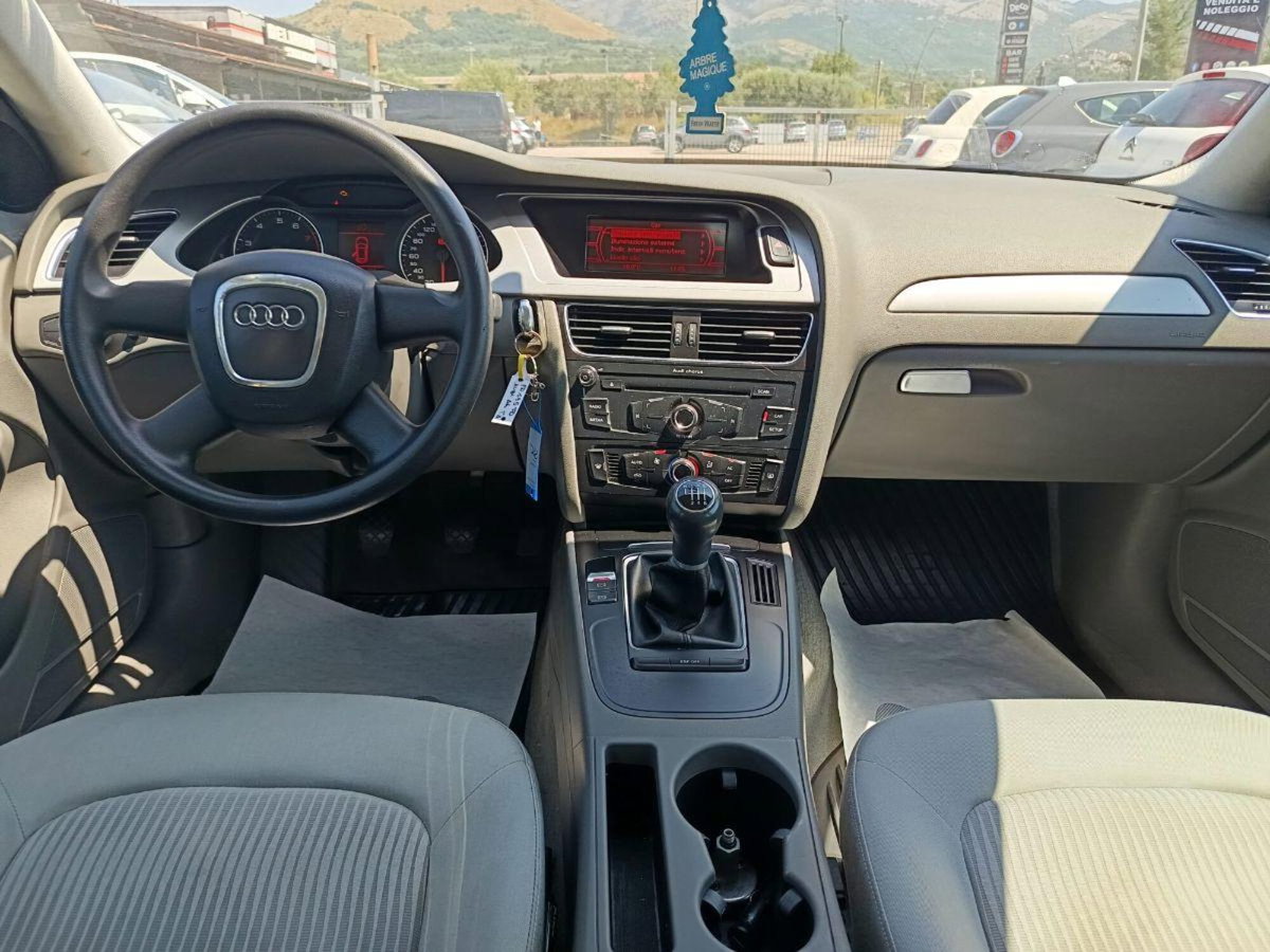 Audi A4 1.8 TFSI 120 CV Ambiente (14)