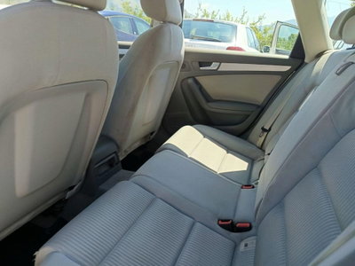 Audi A4 1.8 TFSI 120 CV Ambiente (16)