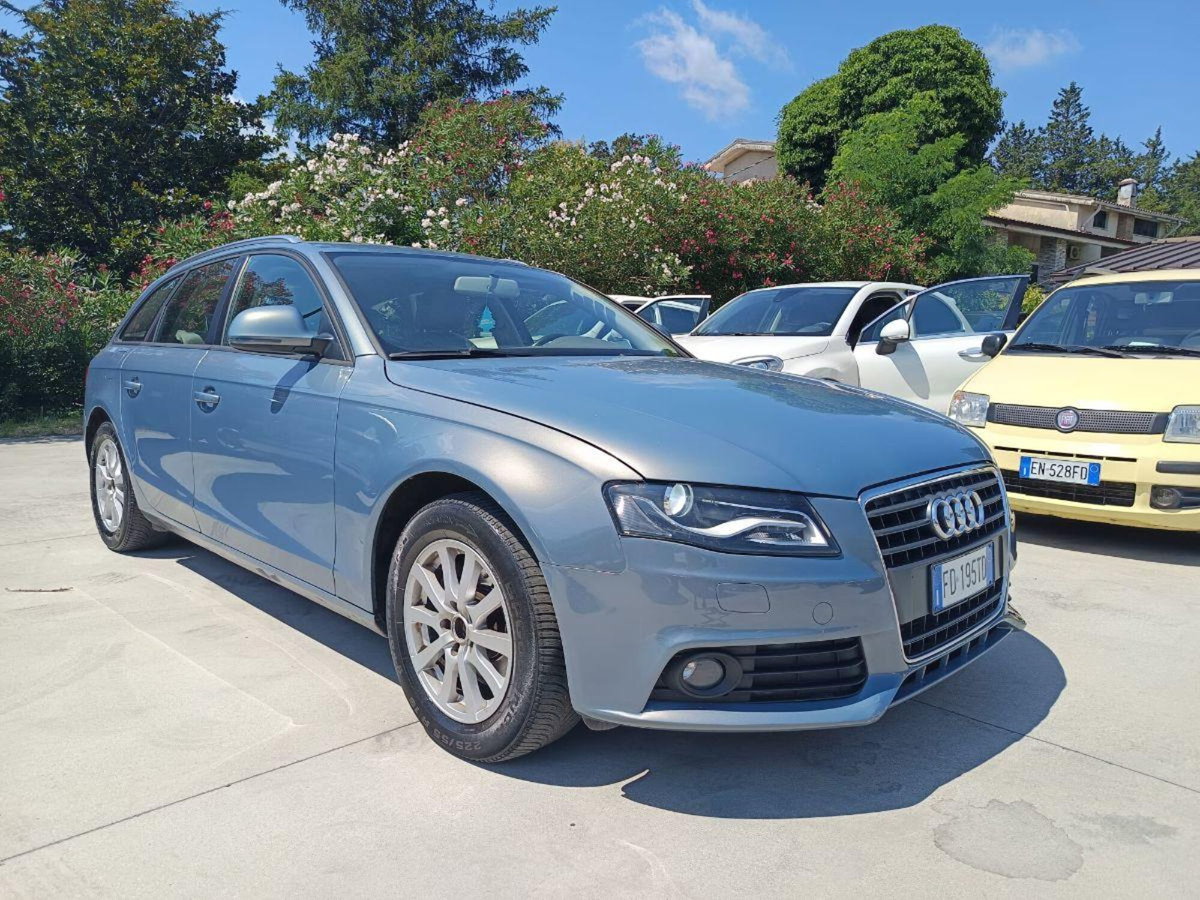 Audi A4 1.8 TFSI 120 CV Ambiente (5)
