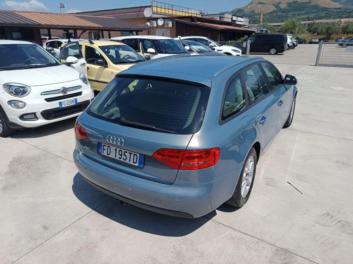 Audi A4 1.8 TFSI 120 CV Ambiente (8)
