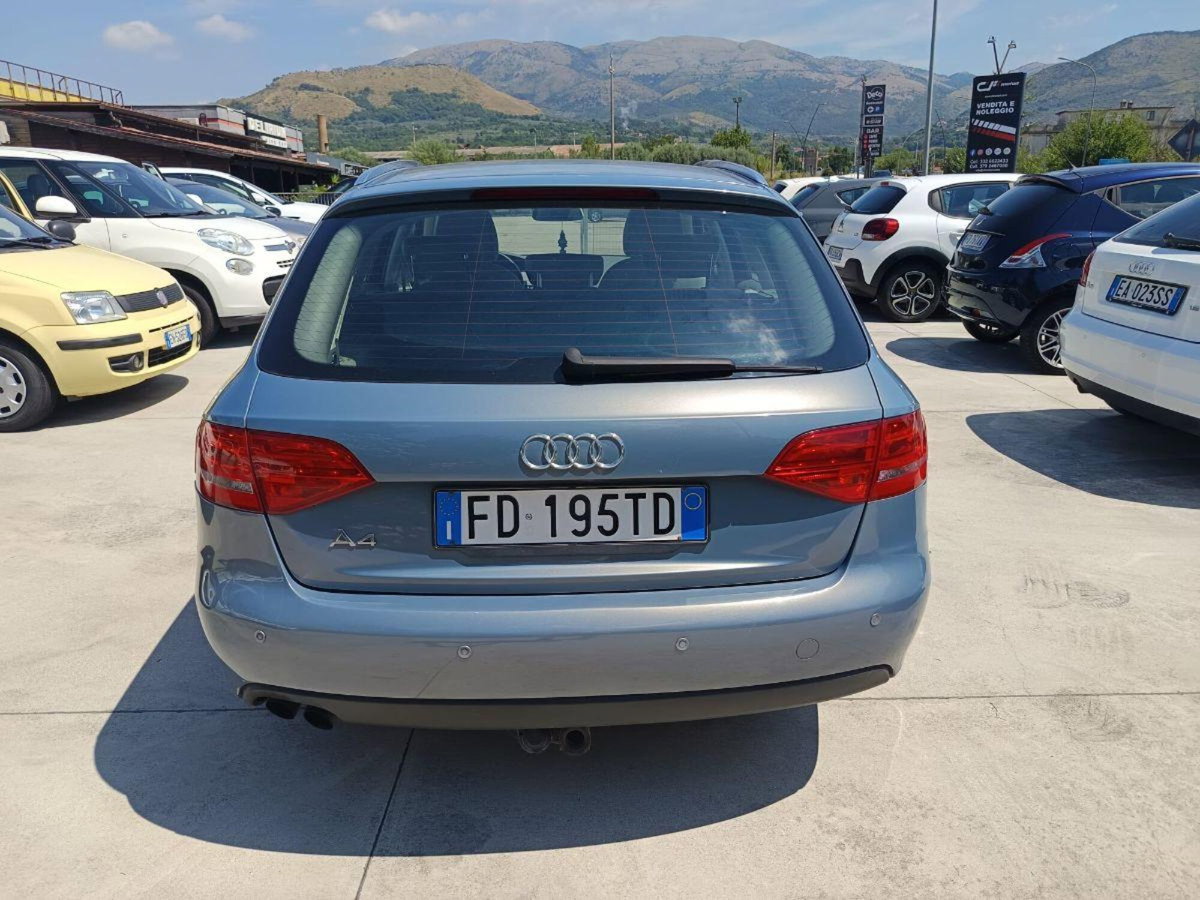 Audi A4 1.8 TFSI 120 CV Ambiente (9)