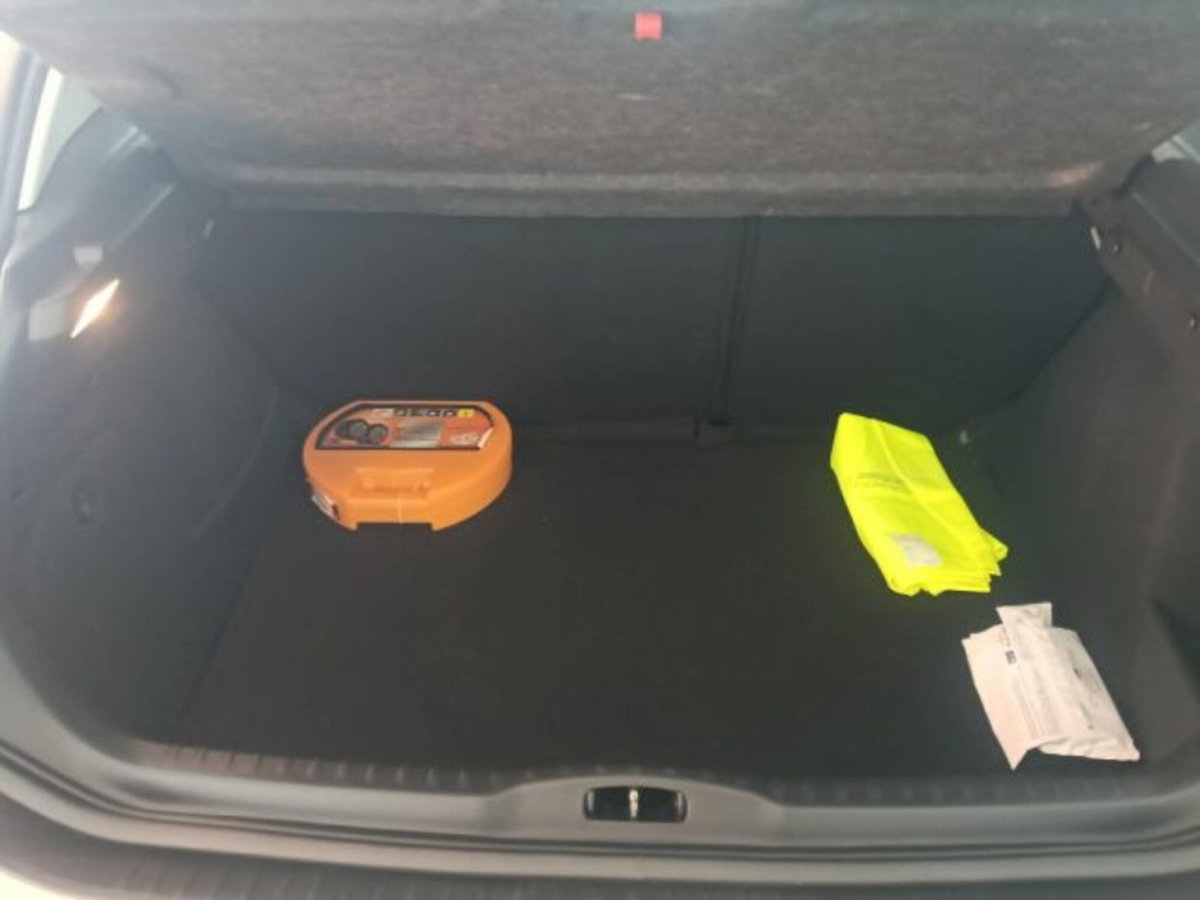 Peugeot 308 1.4 VTi 98CV 5p. Access (13)