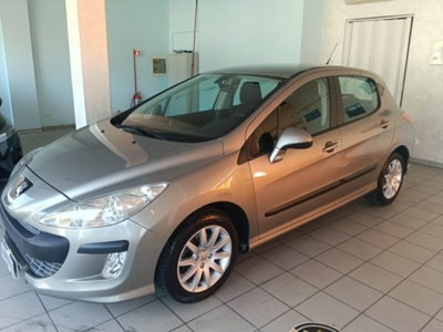 Peugeot 308 1.4 VTi 98CV 5p. Access (6)