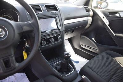 Volkswagen Golf 1.6 TDI 5p. Trendline BlueMotion Technology (19)