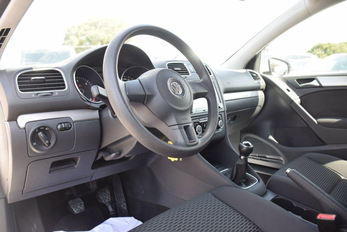 Volkswagen Golf 1.6 TDI 5p. Trendline BlueMotion Technology (5)