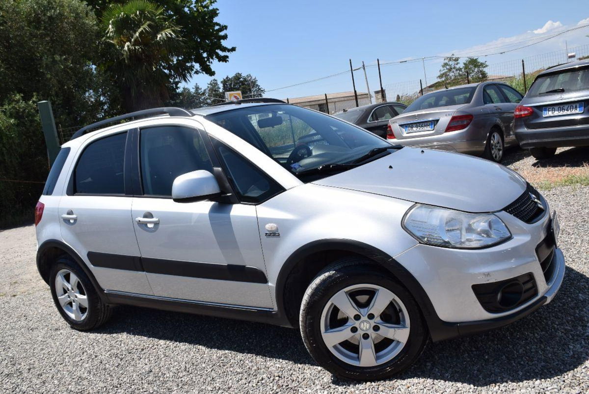 Suzuki SX4 DDiS 16V 4WD Outdoor Line GLX (2)