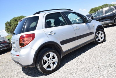 Suzuki SX4 DDiS 16V 4WD Outdoor Line GLX (3)