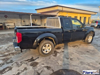 Nissan Navara 2.5 dCi 2 porte King Cab SE (10)