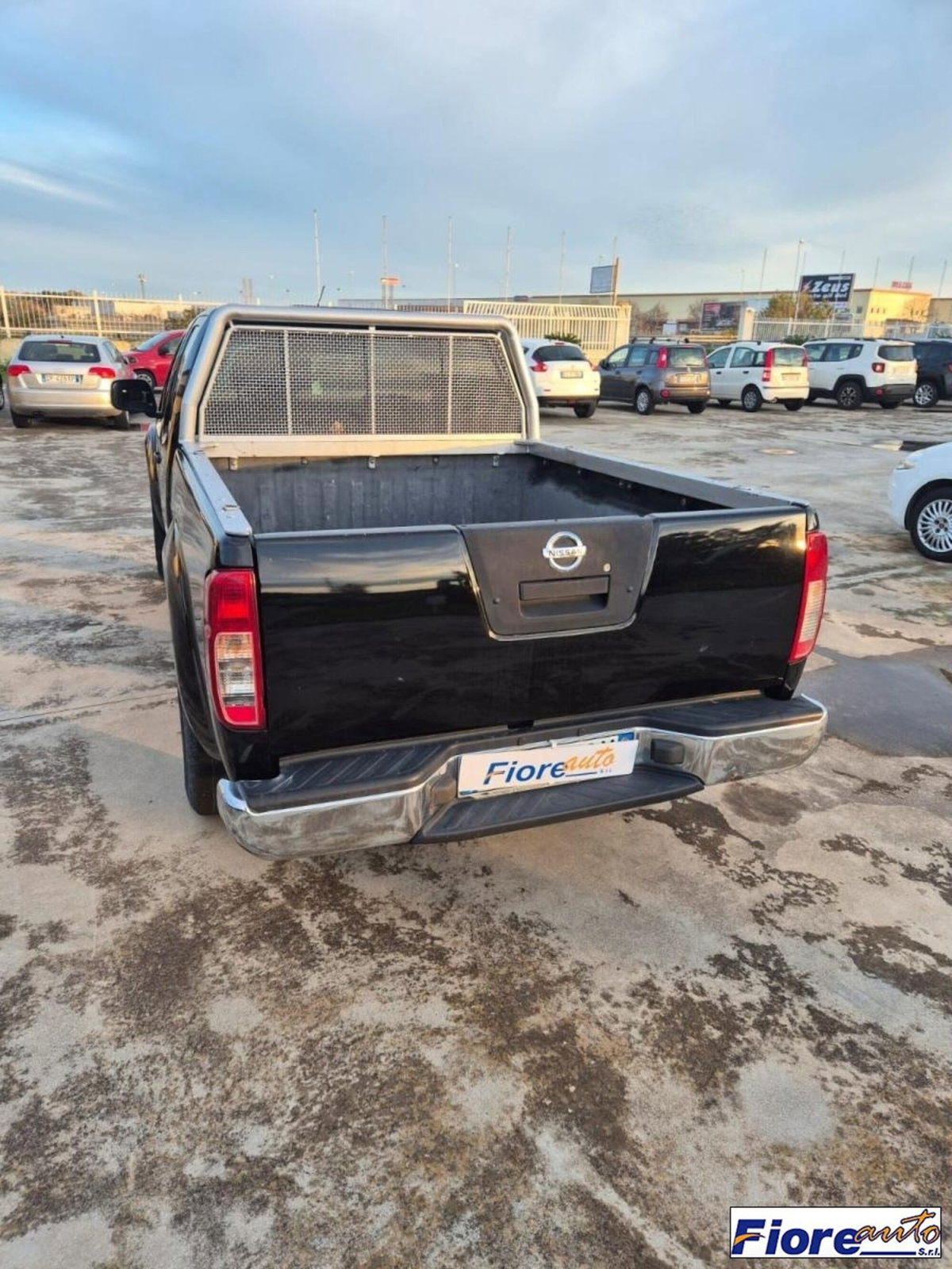 Nissan Navara 2.5 dCi 2 porte King Cab SE (13)