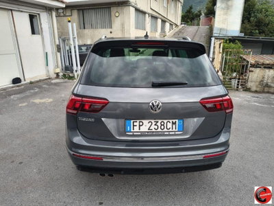 Volkswagen Tiguan 1.6 TDI SCR Business BlueMotion Technology (13)