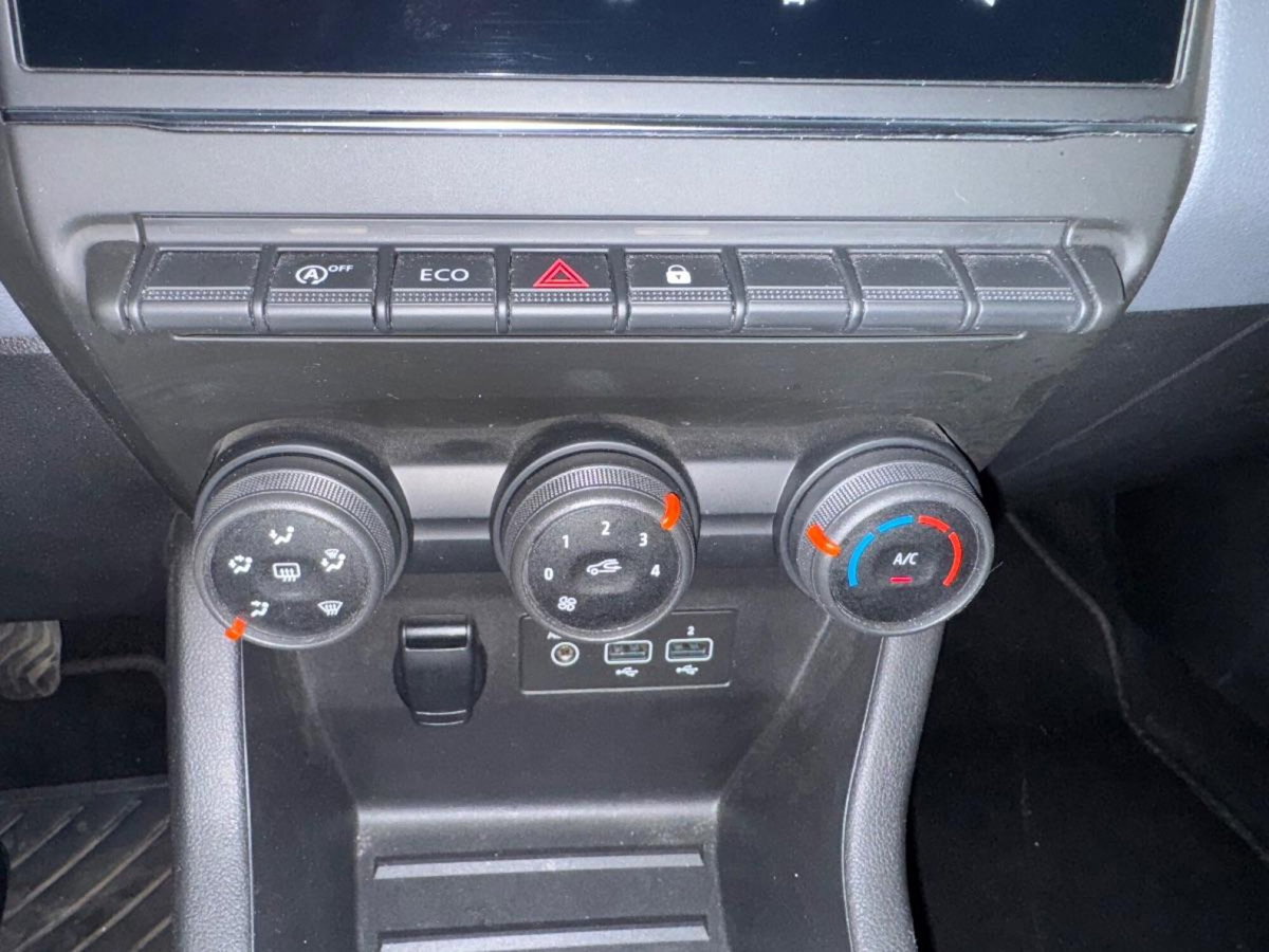 Renault Clio Blue dCi 85 CV 5 porte Intens (14)