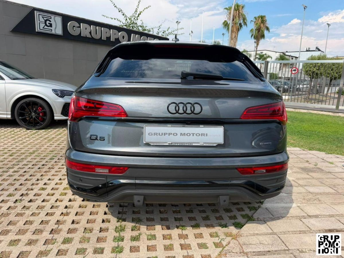 Audi Q5 Sportback Sportback 40 2.0 tdi mhev 12V quattro s-tronic (9)