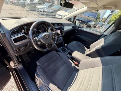 Volkswagen Touran 2.0 TDI 150 CV SCR DSG Comfortline BlueMotion Tech. (11)
