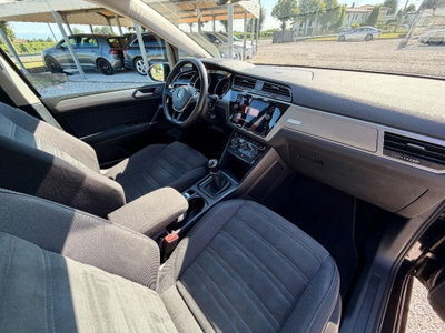 Volkswagen Touran 2.0 TDI 150 CV SCR DSG Comfortline BlueMotion Tech. (14)