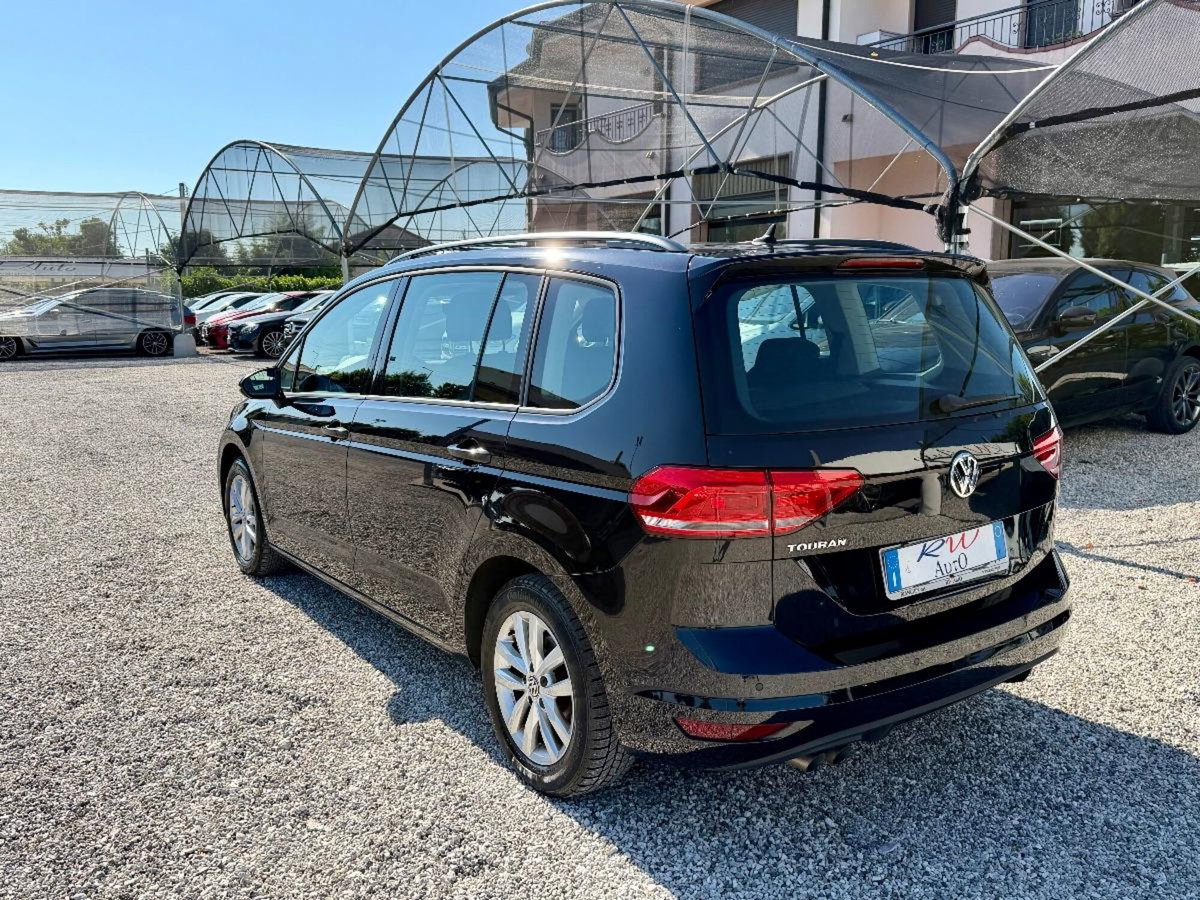 Volkswagen Touran 2.0 TDI 150 CV SCR DSG Comfortline BlueMotion Tech. (6)
