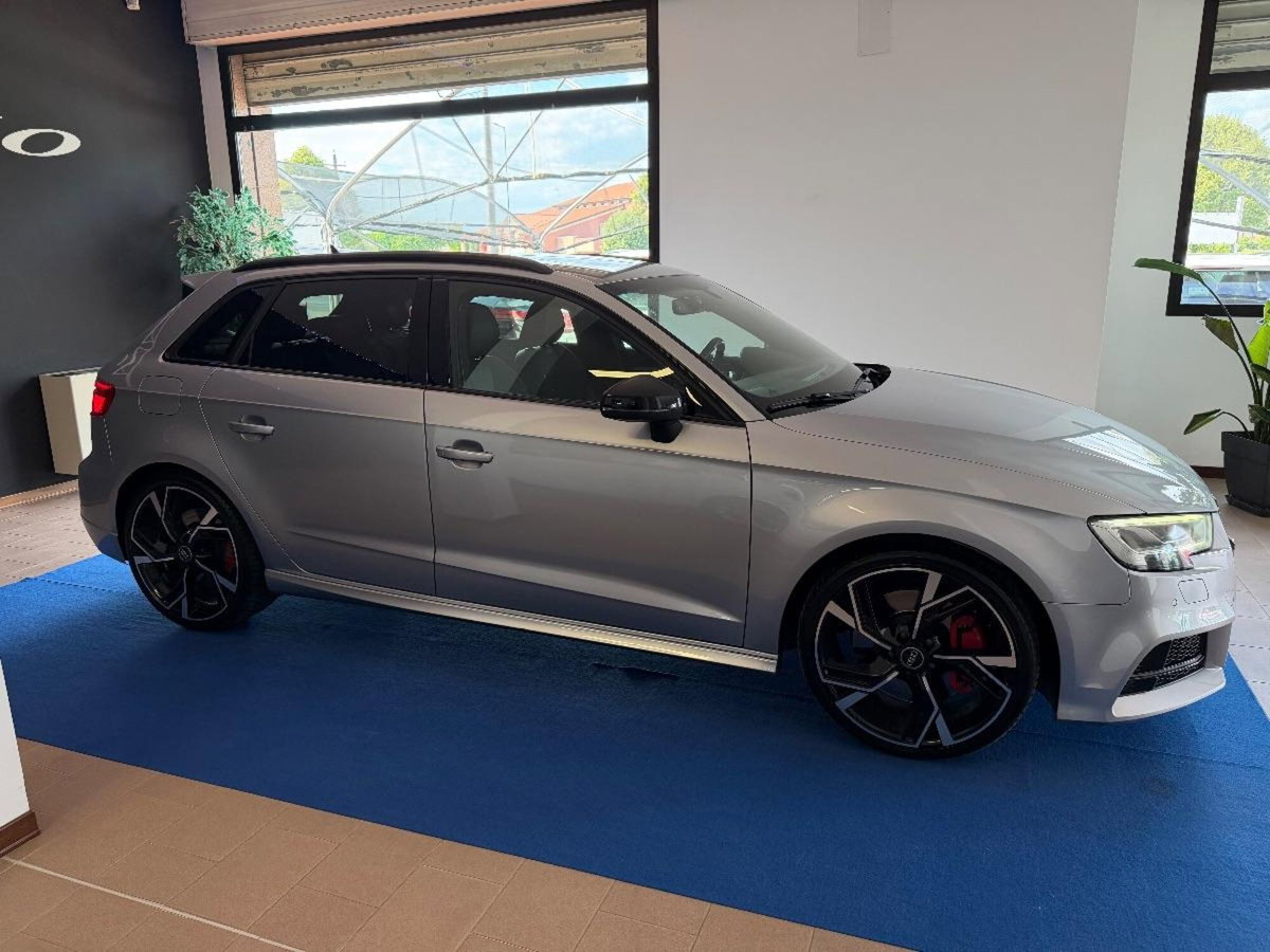 Audi A3 2.0 TFSI quattro S tronic (4)