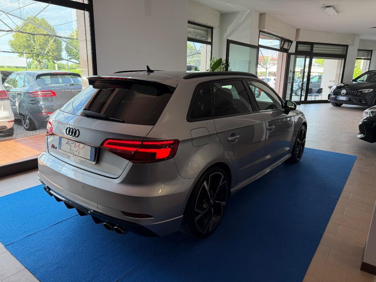 Audi A3 2.0 TFSI quattro S tronic (5)