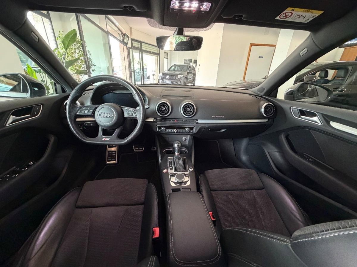 Audi A3 2.0 TFSI quattro S tronic (9)