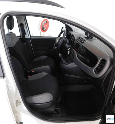 Fiat Panda 1.0 FireFly S&S Hybrid City Cross (10)