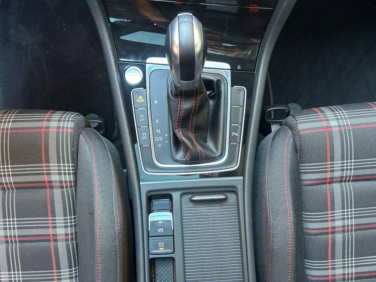 Volkswagen Golf GTI Performance 2.0 245 CV TSI DSG 5p. BMT (18)