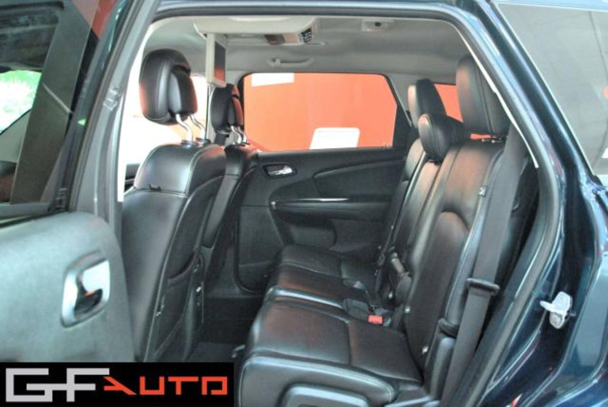 Fiat Freemont 2.0 Mjt 170 CV 4x4 Automatica Lounge (8)