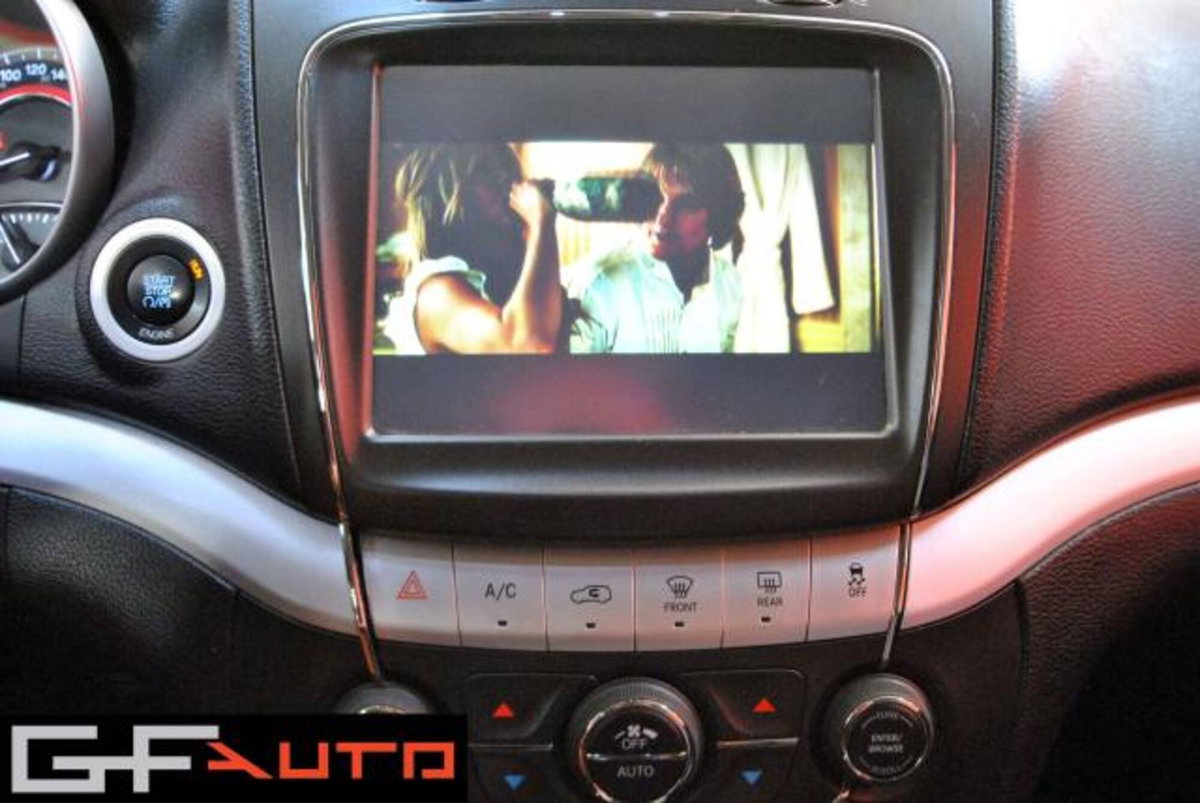 Fiat Freemont 2.0 Mjt 170 CV 4x4 Automatica Lounge (9)
