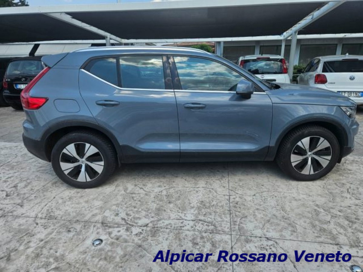 Volvo XC40 T2 automatico Core (3)