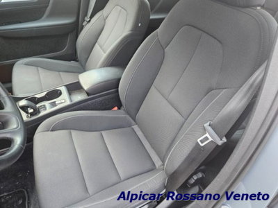 Volvo XC40 T2 automatico Core (9)