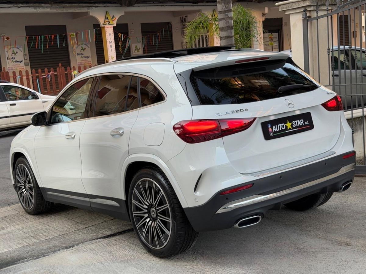 Mercedes-Benz GLA SUV 220 d Automatic 4Matic Premium (6)