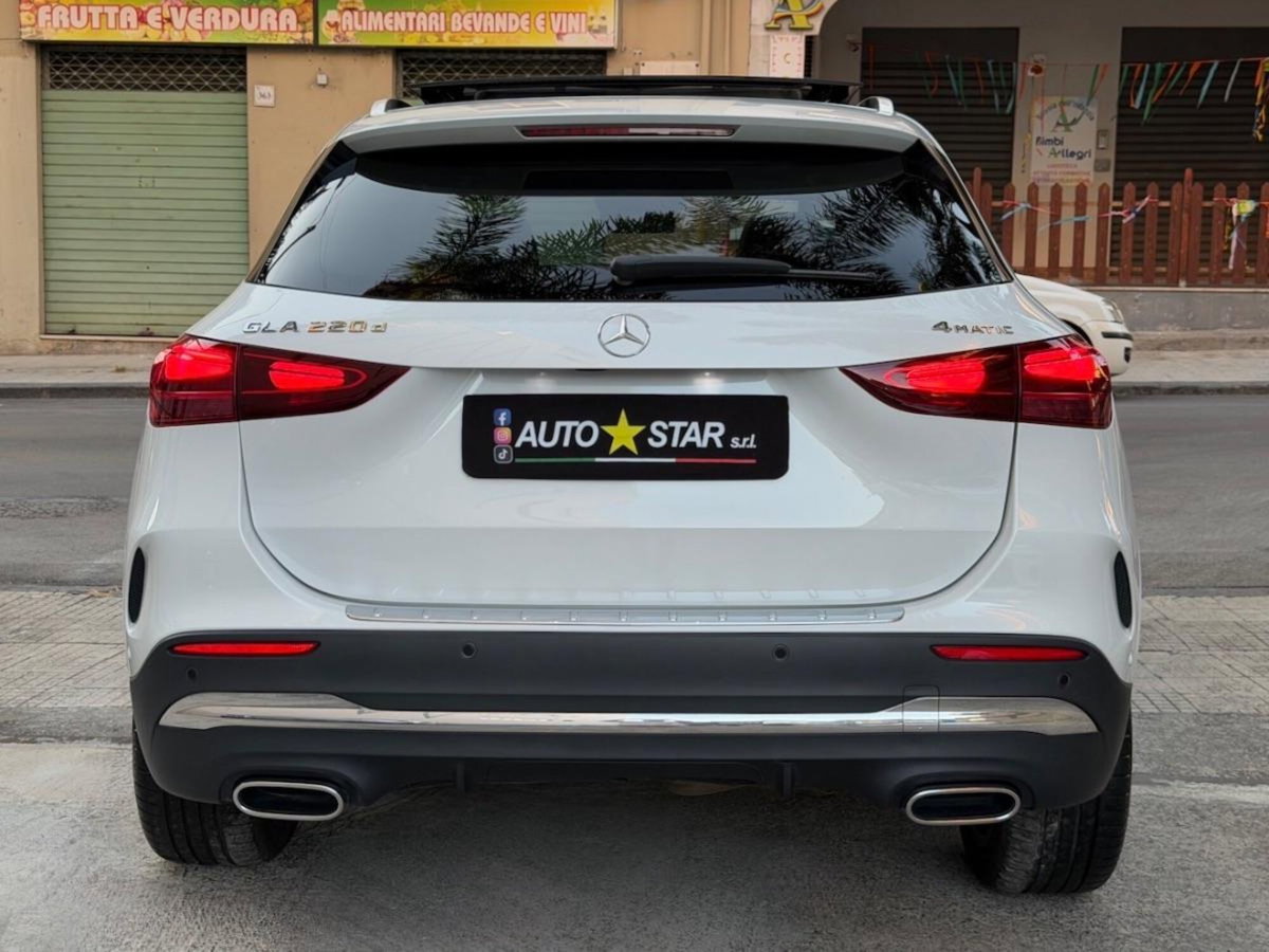 Mercedes-Benz GLA SUV 220 d Automatic 4Matic Premium (7)