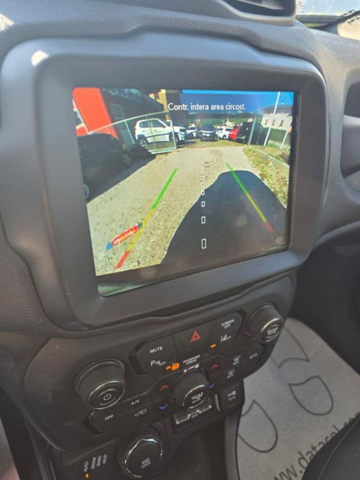Jeep Renegade 2.0 Mjt 140CV 4WD Active Drive Longitude (11)