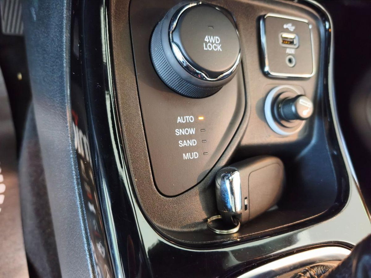Jeep Compass 2.0 Multijet II aut. 4WD Limited (16)