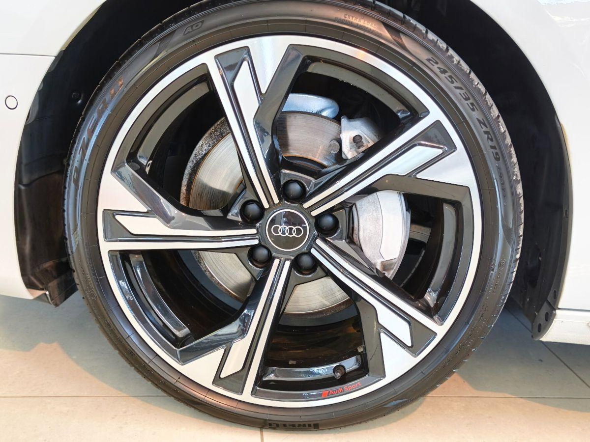 Audi A4 Avant 40 TDI quattro S tronic S line edition (12)