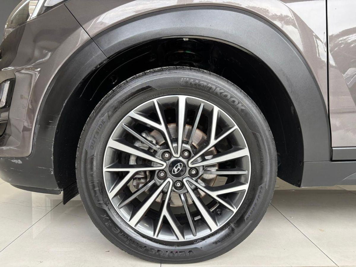Hyundai Tucson 1.6 CRDi XPrime (9)