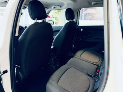 MINI Mini Countryman 2.0 Cooper D Essential Countryman (8)