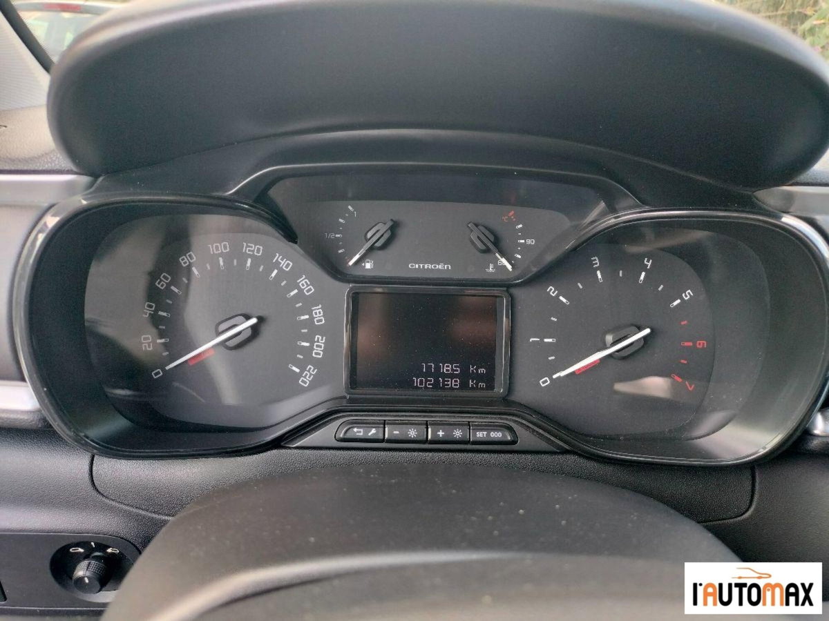 Citroen C3 BlueHDi 100 S&S Feel (8)