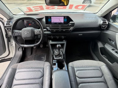 Citroen C4 BlueHDi 110 S&S Shine (19)