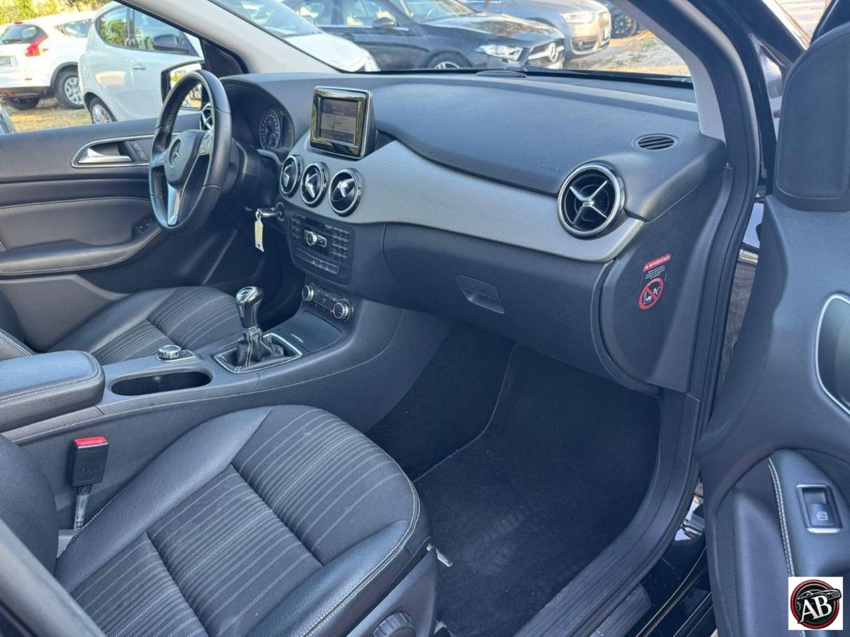 Mercedes-Benz Classe B 180 CDI Premium (14)